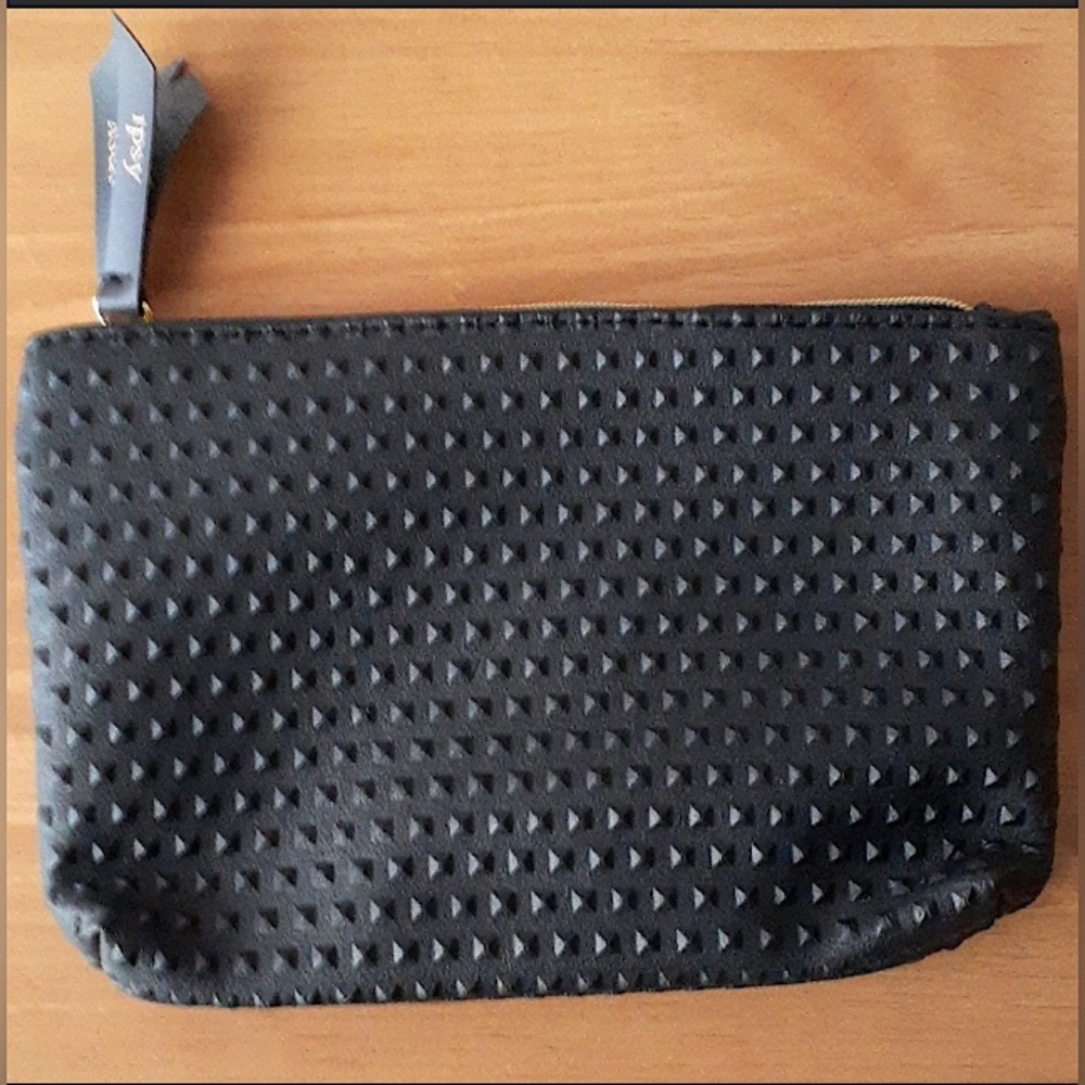 🆕🔥IPSY COSMETIC BAG SUPER CUTE SOLID BLACK WITH GOLD TRIM NWOT!!BUNDLE🆙